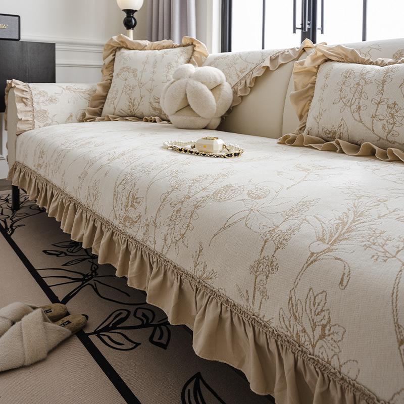 

French Romantic Style Sofa Cushion Universal All Seasons High-end Chenille Non-slip Straight Row Popular Lace Sofa Towel 90*160cm