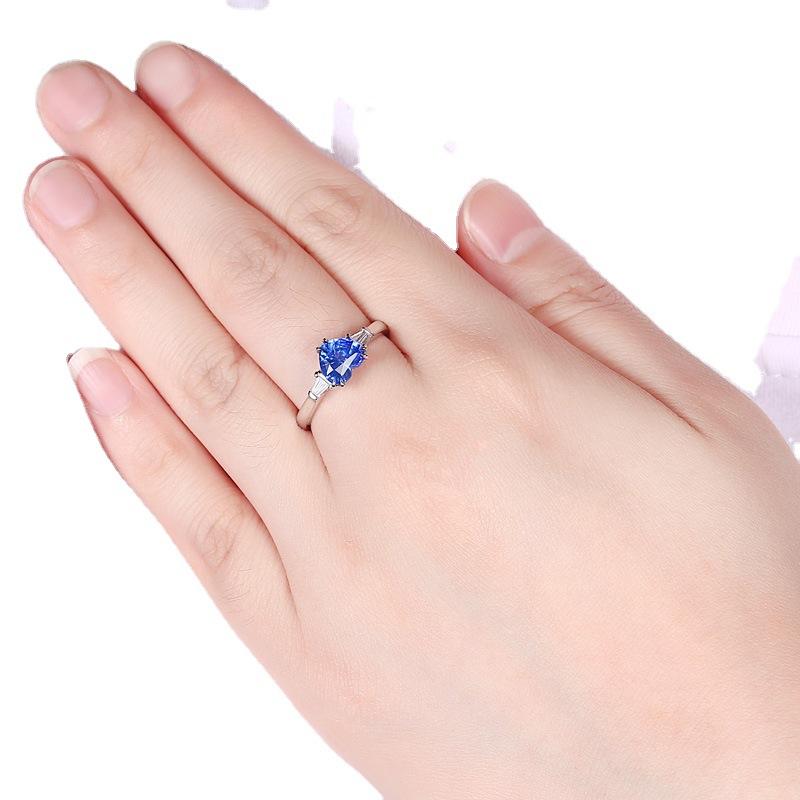 Independent Station Classic Sapphire Love Heart Ring Banquet Engagement Open Ring