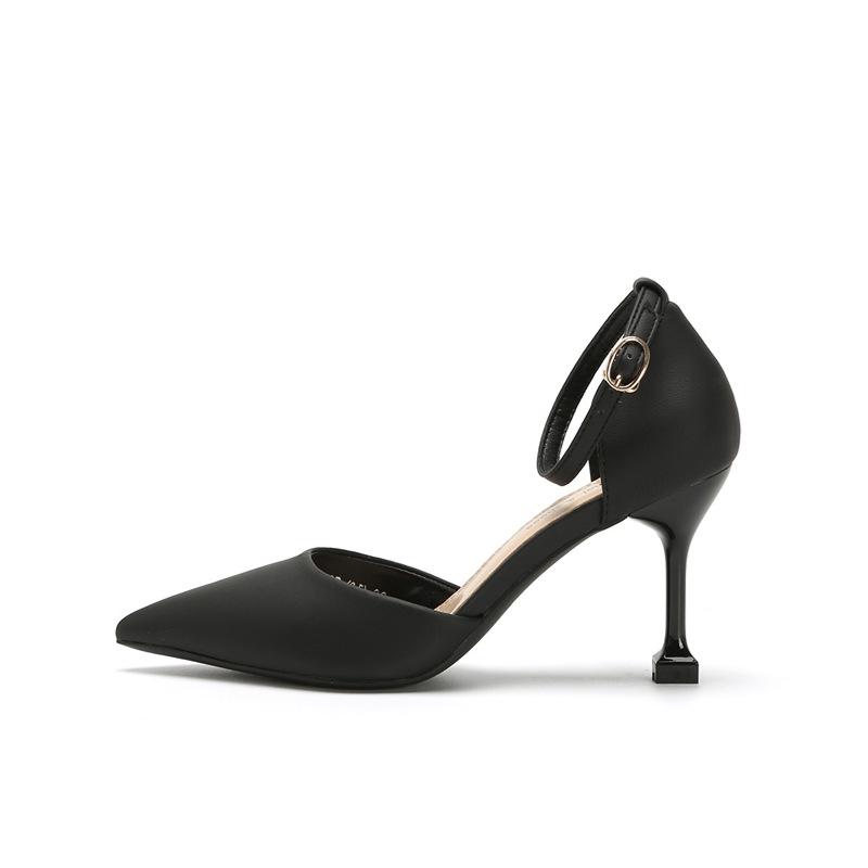 

Одно слово с полыми сандалиями заостренный нос мелкий рот высокие каблуки темперамент леди леди 40