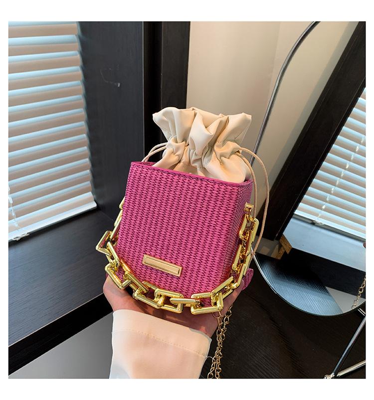 Ratanová taška pro ženy Proutěný tkaný čtverec Crossbody Vintage Chic Casual Beach Boho Tote Bag s nastavitelnou vnitřní taškou