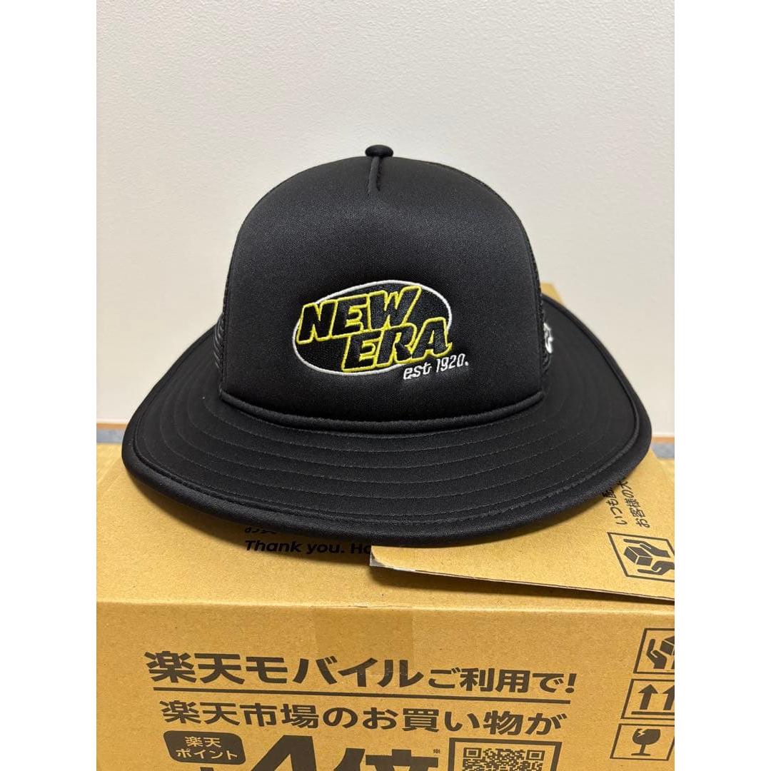 Used NEW ERA bucket hat medium/large