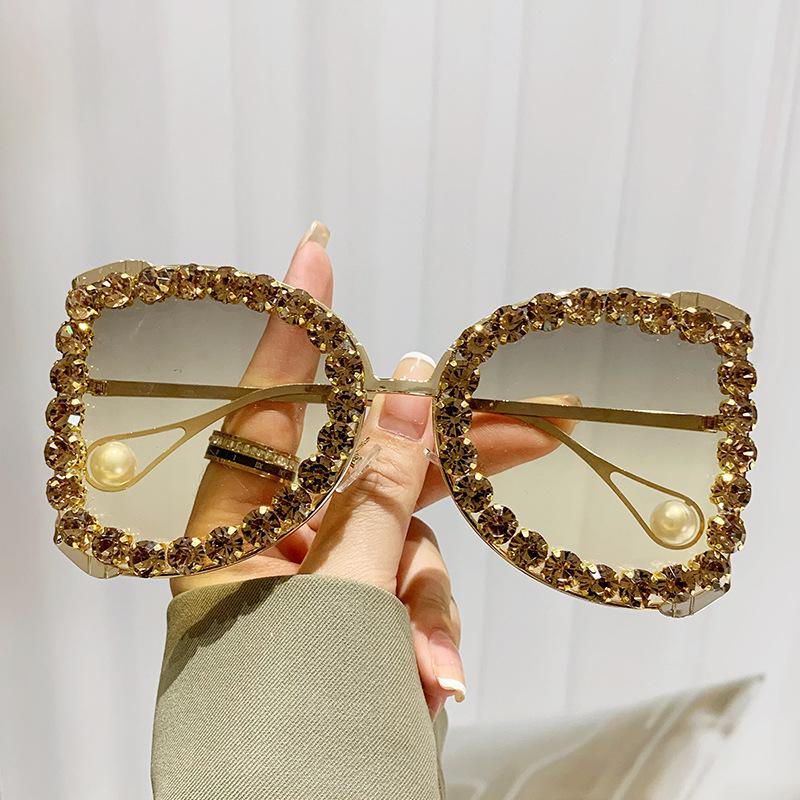 Trendy Oversized Rhinestone Sunglasses with Ocean Lens - European & American Style