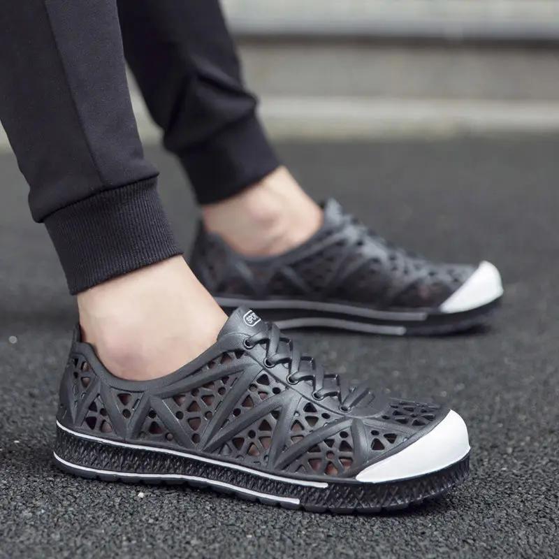 Fashion Ultralight Men's Sandal Hole Shoes Outdoor New Arrival High Quality Number 41 Expensives Summer 2025 39 Japanese Pvc Male Shoe