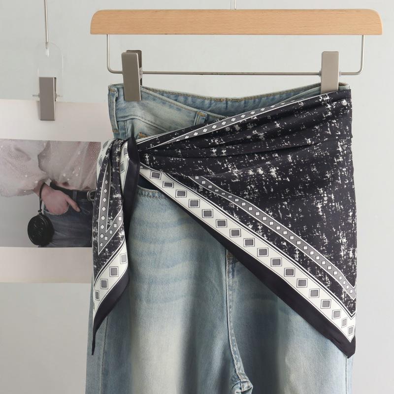 High-End Retro Tie-Dye Triangular Binder Headcloth Women's Spring and Summer New Niche Fashion All-Matching Scarf Jeans Belt