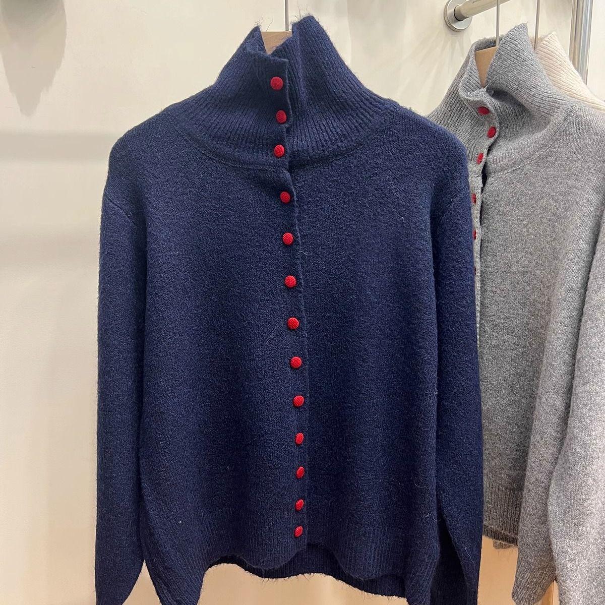 

Женский вязаный кардиган на пуговицах во французском стиле – с высоким воротником, свободного кроя, мягкий, для осени/зимы