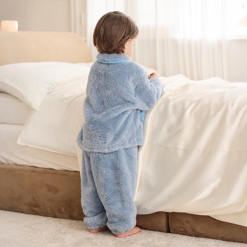 DAVE & BELLA Children's Plush Loungewear Set