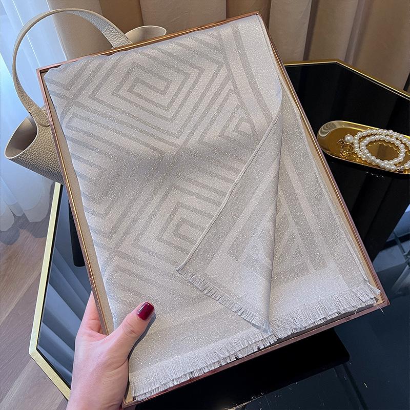 Wiosenny szal z imitacji jedwabiu Damski modny szal Wysokiej klasy elegancki szal Bawełna tencel Wszechstronny jedwabny szal