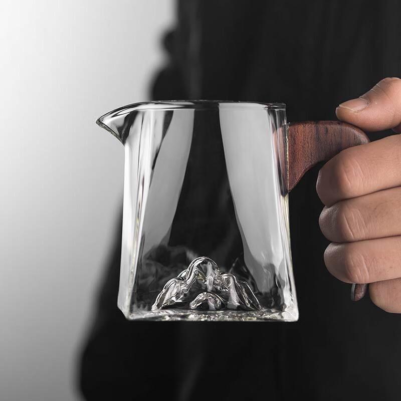 Creative Square Glass Tea Pitcher with Walnut Handle