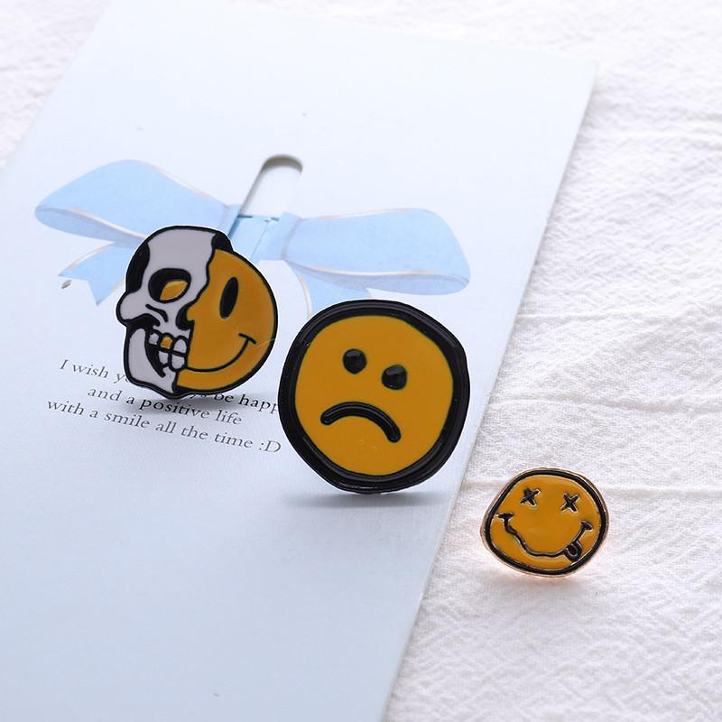 Alloy Brooch Modern With Unique Skull Shape And Creative Smiling Face For Style