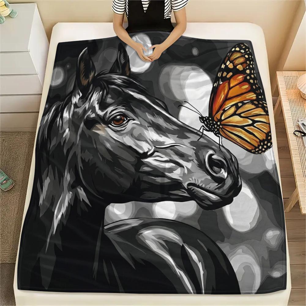 1PC Watercolor Animal Art Print Flannel Blanket, High Quality All Seasons, Home Decor, Warmth and Comfort, Perfect for Christmas Gifts