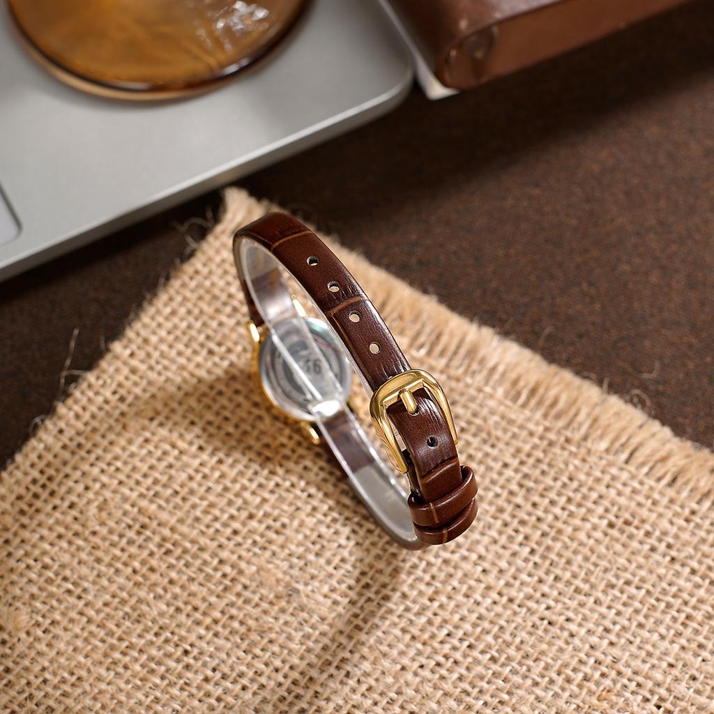 Light Luxury High-End Sense, Small And Exquisite Oval Women'S Watch, Student High-Value Retro Belt Quartz Watch