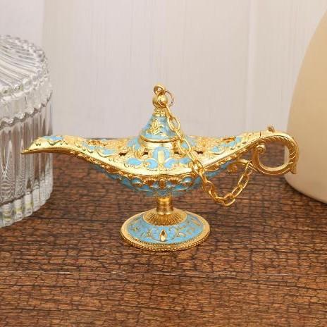 Miniature Aladdin Golden Lamp, Metal Wish Lamp Ornament for Home Hotel Desk, Vintage Genie Collectible
