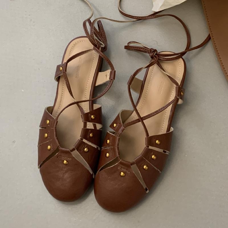 

Fashion Retro Lace-up Flat Sandals Women Fashion Round Toe Metal Rivets Design Brand Sandals Comfort Shallow Casual Shoe Sandalias Mujer 39 коричневый