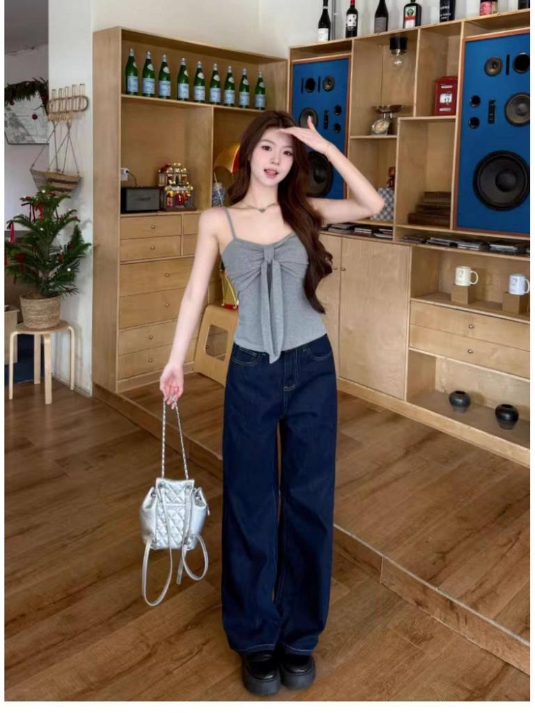 Sweet & Spicy V-Neck Pleated Camisole with Bow Tie Straps and Chest Pads - Slim-Fit Sleeveless Spring/Summer Top for Women