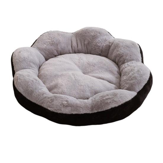Winter Pet Bed Flower Shaped Plush Dog Bed with Anti-slip Bottom