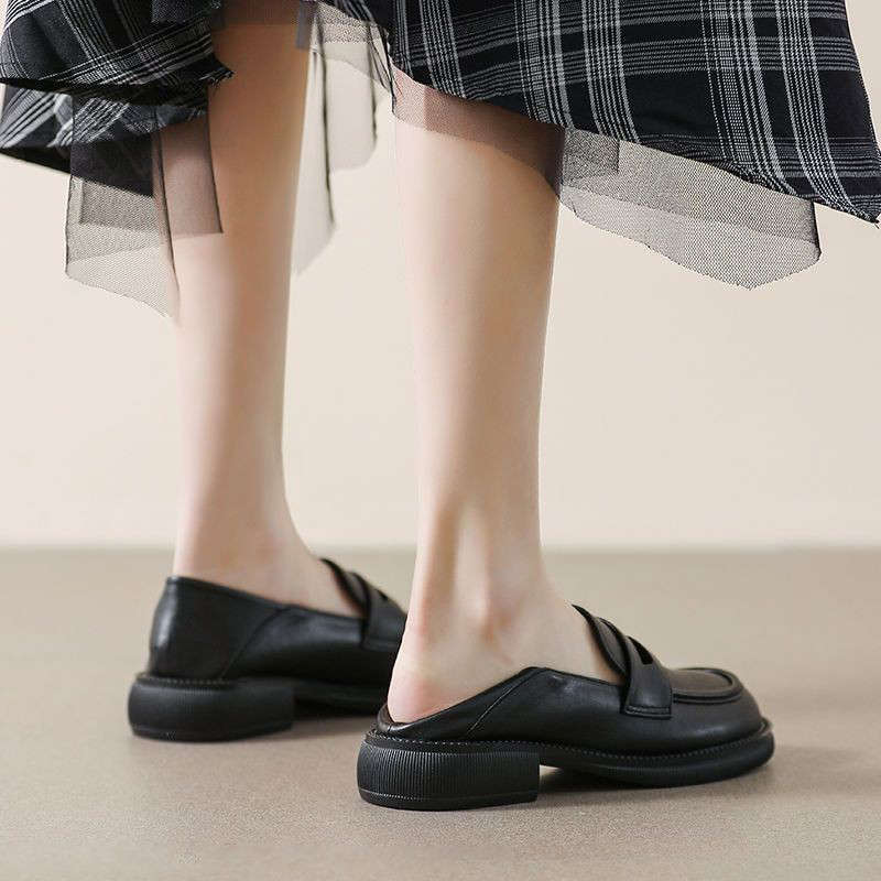 

Британские мягкие кожаные весенне-осенние маленькие кожаные туфли для женщин, новые ретро металлические черные одинарные туфли, универсальные женские 40 чёрный