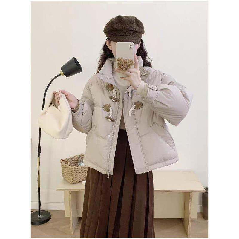 Cream Yellow Horn Buckle Down Jacket Women's Short Light and Small Design Sense White Duck Down Stand-up Collar Bread Jacket