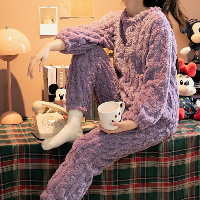 Women's Plus Size Coral Fleece Pajama Set - Plush, Thickened, Warm Lambswool for Autumn/Winter; Wearable Outdoors