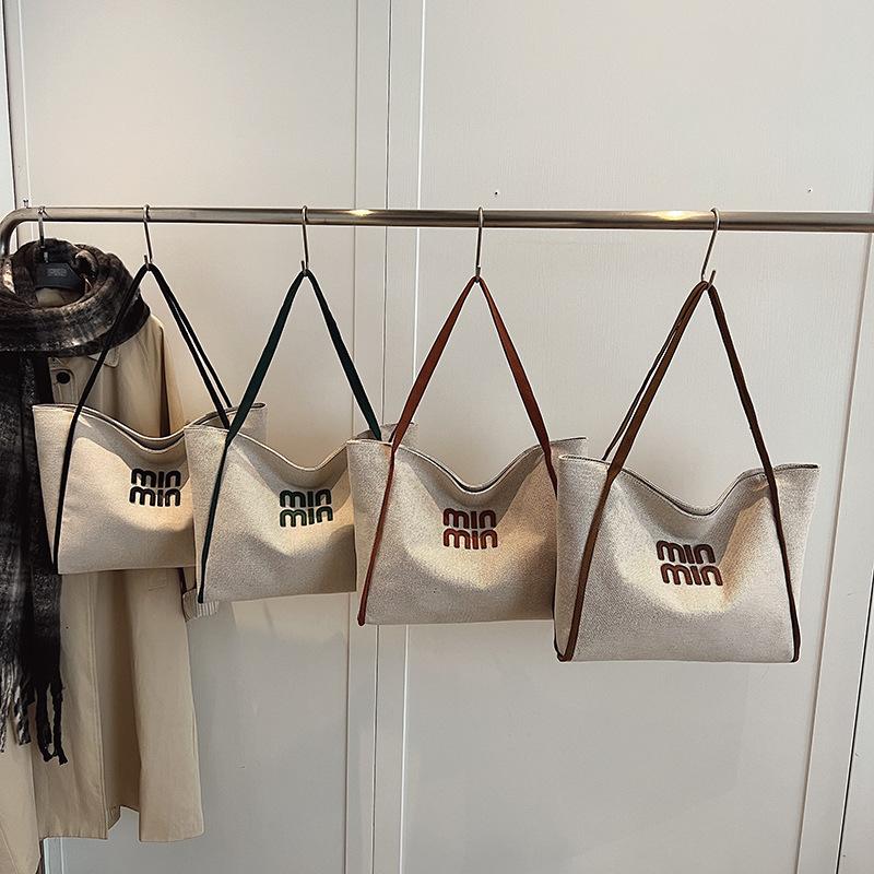 Lazy wind bag women's trend letter shoulder handbag large capacity commuter underarm tote bag