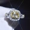 Platinbeschichteter Moissanit Quadratischer Cluster Ring für Damen Prinzessschliff Verlobungsring Simulierte Diamanten