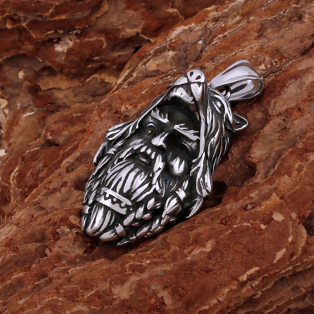 

Stainless Steel Viking Warrior Necklace Scandinavia Vintage Animal Wolf Head Masculine Men Necklace Gun Plated Handmade Jewelry