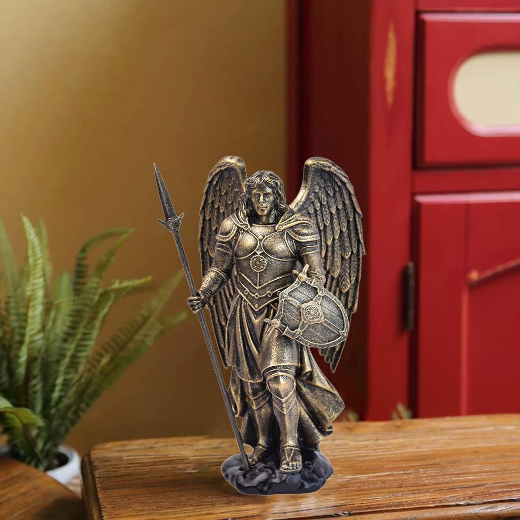 Resin Decoration with Retro Design Statue Creative Artistic Collection Ornamental Sculpture for Desk