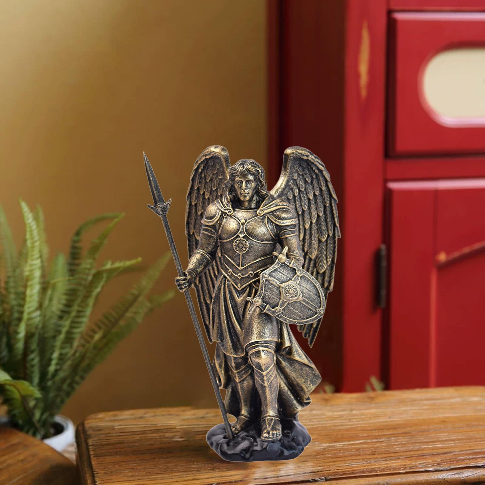 

Resin Decoration with Retro Design Statue Creative Artistic Collection Ornamental Sculpture for Desk Gold A