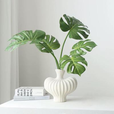 Künstliche Palmblätter Schildblatt Realistische Dekorative Pflanze Schildblatt Heim Zimmer Hawaiianische Dekoration Monstera-Pflanze