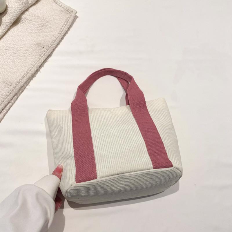 Trendy Summer Tote Bag For Women Featuring Unique Design And Spacious Interior