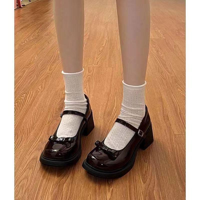 2025 autumn fashion versatile small leather shoes with skirt sweet temperament single shoes French bow Mary Jane shoes women