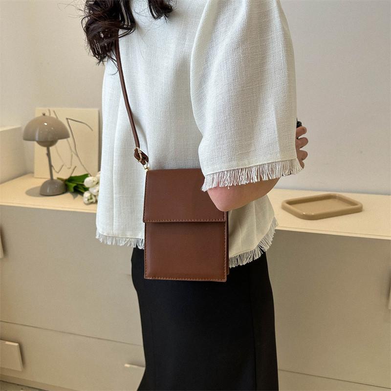 Stylish Minimalist Crossbody Bag For Women Modern Korean Fashion Shoulder Bag In Chic Design