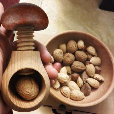 Mantar Şeklinde Fındıkkıran Yaratıcı Ceviz Klipsi Ahşap Ceviz Açacağı Aleti Kullanımı Kolay Dekoratif Mutfak Aleti