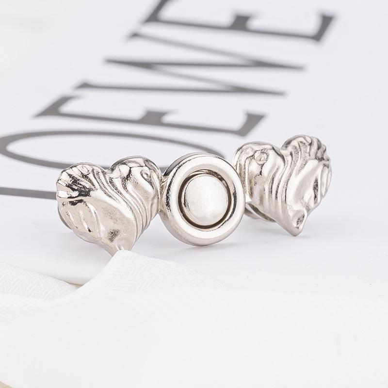 

Heart Shaped Waist Button Adjuster: No-Sew, Detachable for Perfect Fit