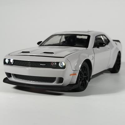 1:24 Dodge Challenger Hellcat Redeye Slitiny Diecast Model Auta Vysoká Simulace Ozdoba Hračka Zvuk & Světlo Zatáhni Zpět Sváteční Dárky