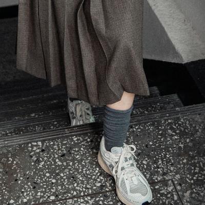 MONTH IN MONTH OUT Loose Fit Warmer Socks CHARCOAL