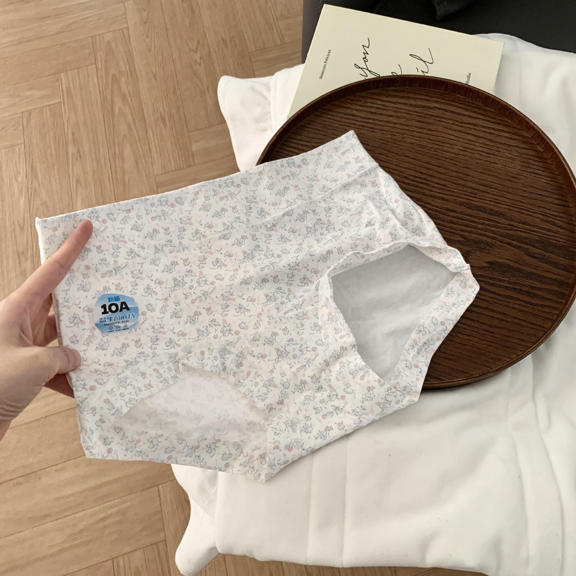 

Women s Spring and Autumn Floral Pure Cotton 10A Antibacterial Comfort Hip Wrap Mid Waist Flat Angle Panties 2XL сірий/червоний