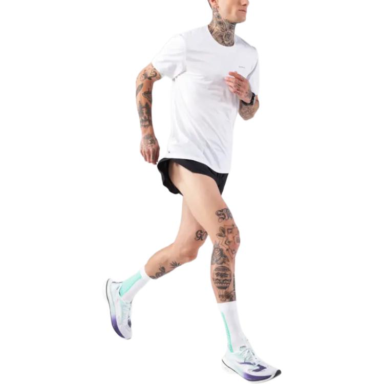 DECATHLON KIPRUN Lightweight, Breathable, Quick Dry, Moisture-wicking Short Sleeve T-Shirt Men's Snow White