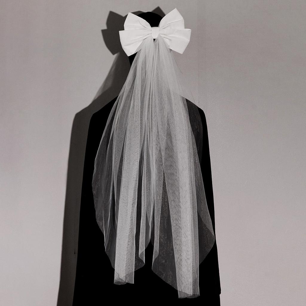 Double Layer Mesh Tulle Solid Color Women Short Wedding Veil with Clip Ribbon Edge Center Cascade Bride Headpiece Party