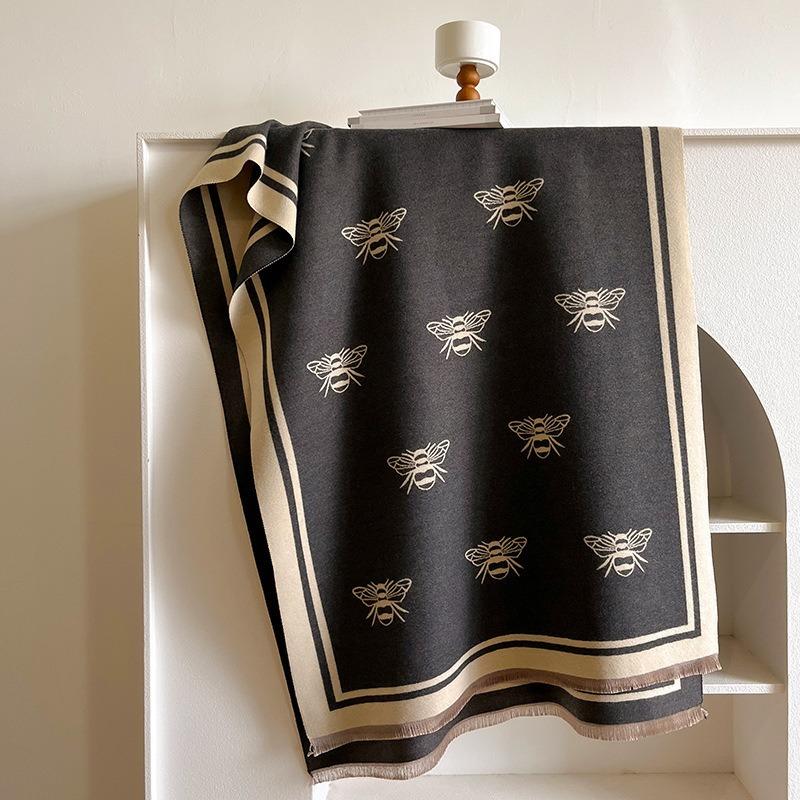 Camellia cashmere scarf women's winter senior sense versatile thickened warm scarf air conditioner shawl