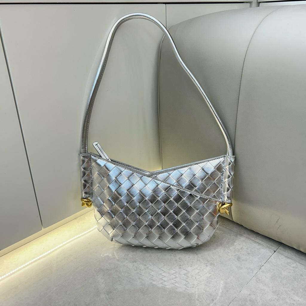 2026 Été nouvelle tendance cuir sac d'aisselle transfrontalier mode décontractée cuir de vachette sac d'aisselle main poignet femmes