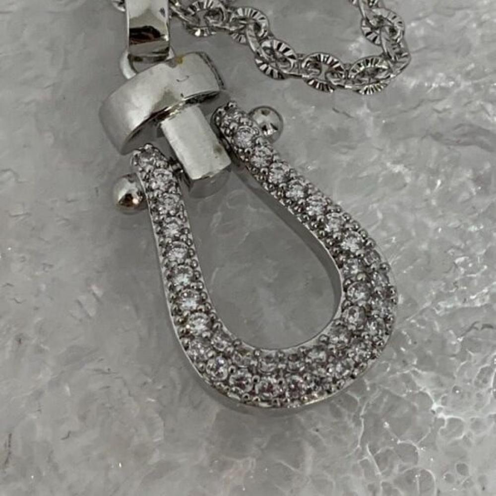 C S In The Room Muui horSeShoe CubiC Pendant ChaIn neCklaCe 2Color