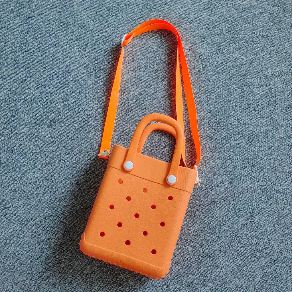 Stylish Western-Style Cartoon Shoulder Bag: Versatile, Cute, Celebrity-Inspired Messenger