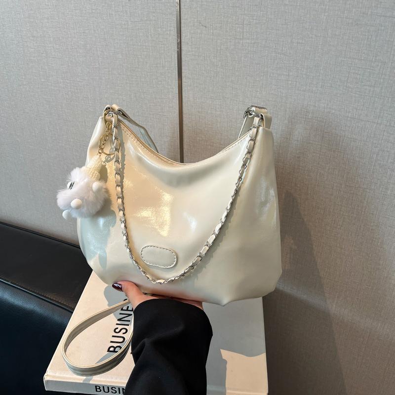 Casual Student Soft Surface Large-capacity Bag Women's 2025 New Summer Work Commuter Bag Fashionable Shoulder Messenger Bag