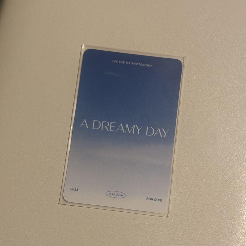 [USED] IVE A DREAM DAY Liz Trading Card Starship