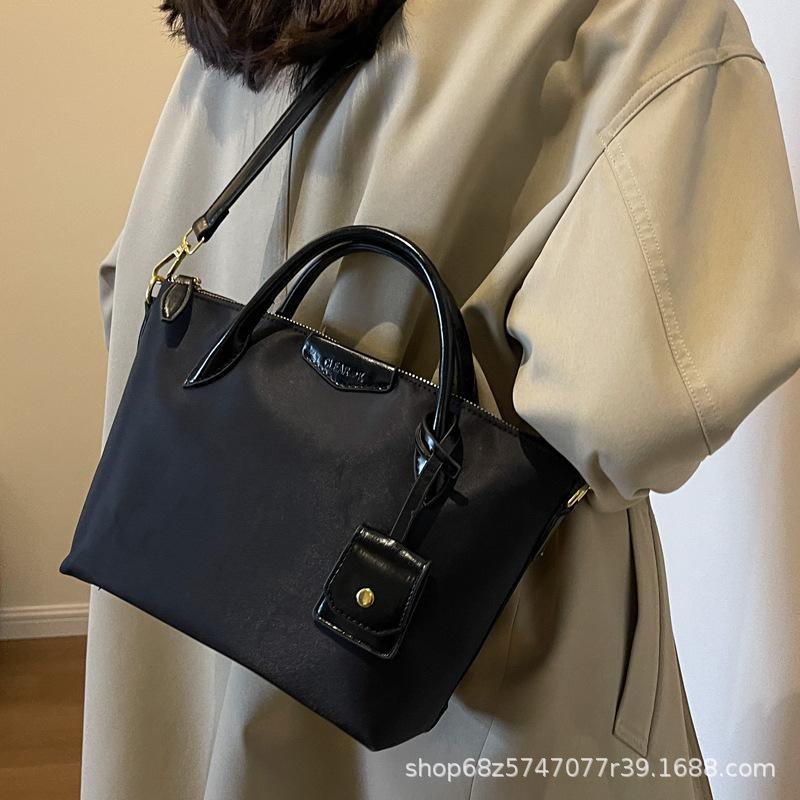 Large capacity Oxford cloth dumpling bag large bag women's 2025 new fashion handbag high-end one-shoulder crossbody bag