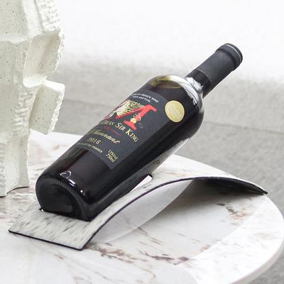 Moderner Leichter Luxus Plüsch Leder Weinregal Rotwein Lagerregal Ausstellungsregal High-End Restaurant Hotel Musterzimmer Dekorationen