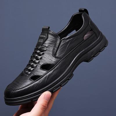 2024 Sommer neue Herren Freizeitlederschuhe Herren Weichsohlen Mittelalter Vaterschuhe hohle atmungsaktive Ledersandalen 1356
