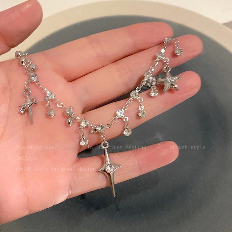 Pledge Star Necklace Quadruple Star Flash Diamond Atmosphere Water Drop Clavicle Chain Sweet Cool Neck Chain New Trend Cross