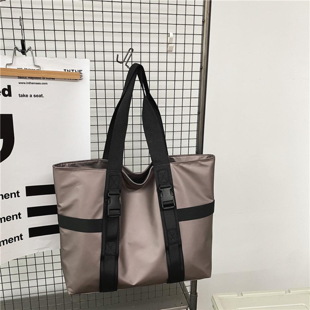 Waterproof Male Tote Bag Large Capacity Nylon Duffle Bag Zipper Men Shoulder Bag  Streetwear