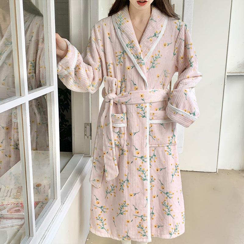 Autumn And Winter Thickened Bathrobe Women'S Coral Fleece Pajamas Sweet And Cute Princess Style Pajamas Loungewear Medium And Long Pajamas